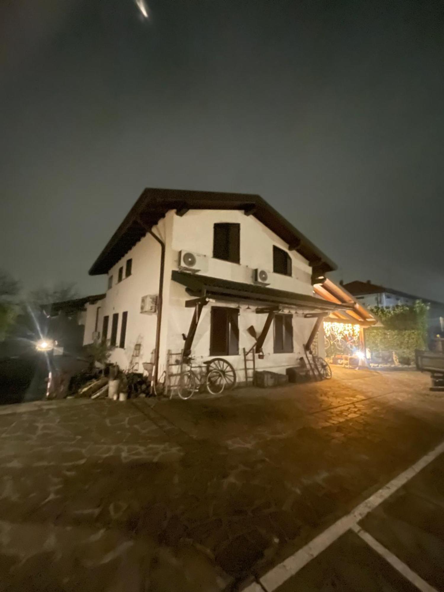"Ai 4 Soli" Cermenate Luaran gambar